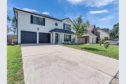 2605 S Mission Circle, Friendswood, TX 77546 - Photo 2
