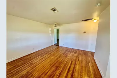 221 Noras Lane, Houston, TX 77022 - Photo 2
