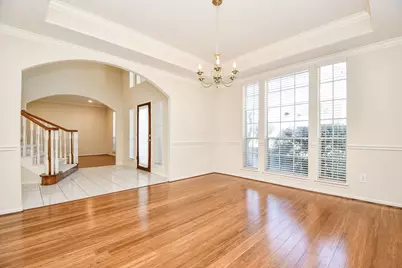 5718 Sapphire Bay Court, Sugar Land, TX 77479 - Photo 6