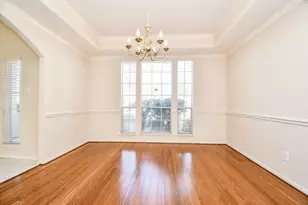 5718 Sapphire Bay Ct, Sugar Land, TX 77479 - Photo 8