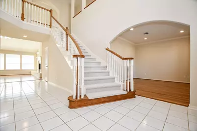 5718 Sapphire Bay Court, Sugar Land, TX 77479 - Photo 4