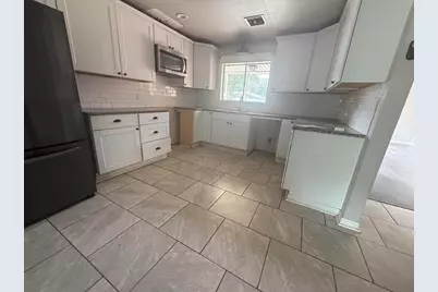 701 Sherrill Street, Orange, TX 77630 - Photo 10
