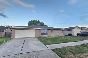 10303 Old Towne Ln, Sugar Land, TX 77498 - Photo 1