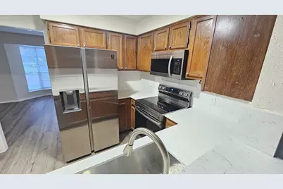 10303 Old Towne Lane, Sugar Land, TX 77498 - Photo 10