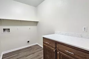 10303 Old Towne Ln, Sugar Land, TX 77498 - Photo 18