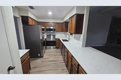 10303 Old Towne Lane, Sugar Land, TX 77498 - Photo 8