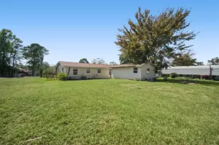 384 Lakeview Dr, Onalaska, TX 77360 - Photo 2