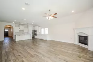 28127 Knight Peak Dr, Spring, TX 77386 - Photo 4