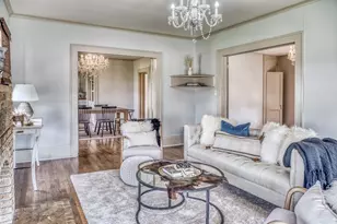 404 W Main St, Bellville, TX 77418 - Photo 4