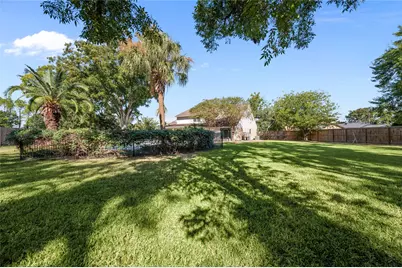 4702 Bayou Vista Drive, Houston, TX 77091 - Photo 42