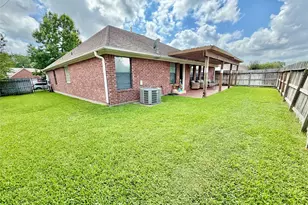 301 Friends Knoll Ln, Friendswood, TX 77546 - Photo 18