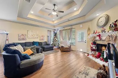 111 Quail Meadow Drive, Conroe, TX 77384 - Photo 4