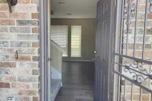 7631 Goudin Dr, Missouri City, TX 77489 - Photo 2