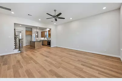 2519 S Houston Avenue, Pearland, TX 77581 - Photo 18