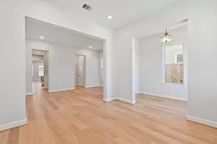 2519 S Houston Ave, Pearland, TX 77581 - Photo 8
