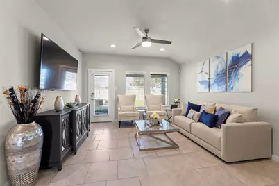 7526 Highland Chase Drive, Richmond, TX 77407 - Photo 12