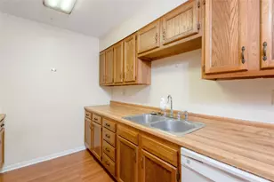 138 Summer Pl, Huntsville, TX 77340 - Photo 8