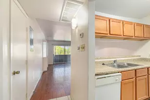 3045 Walnut Bend Ln, Houston, TX 77042 - Photo 8