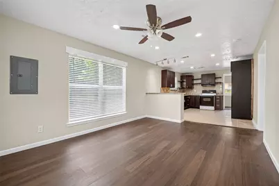 3421 Columbia Street, Houston, TX 77018 - Photo 2