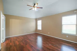 2610 Easton Springs Ct, Pearland, TX 77584 - Photo 12