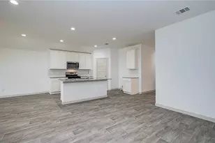 10602 Great Basin Dr, Rosharon, TX 77583 - Photo 6