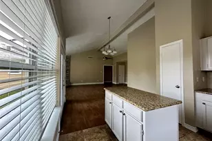 1111 E Brompton Dr, Pearland, TX 77584 - Photo 8