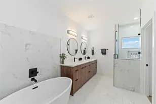 3034 Gray St, Houston, TX 77004 - Photo 12