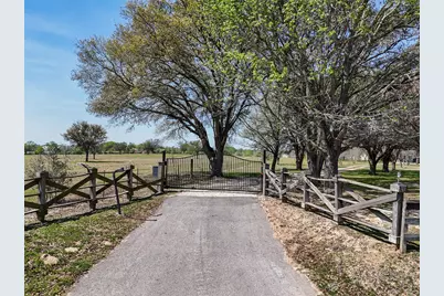 17260 Highway 6, Navasota, TX 77868 - Photo 8