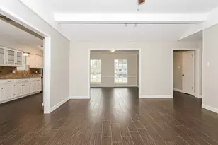 12815 Westleigh Dr, Houston, TX 77077 - Photo 4