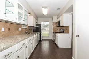 12815 Westleigh Dr, Houston, TX 77077 - Photo 10