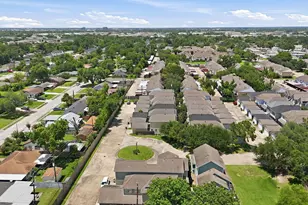 1838 Woodbend Village Ct, Houston, TX 77055 - Photo 20