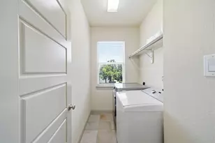 1838 Woodbend Village Ct, Houston, TX 77055 - Photo 16