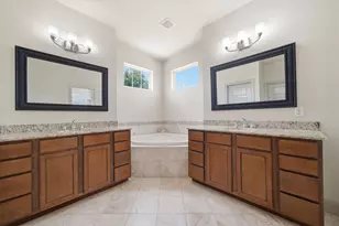 1838 Woodbend Village Ct, Houston, TX 77055 - Photo 10