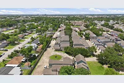1838 Woodbend Village Court, Houston, TX 77055 - Photo 20