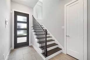 8411 Hempstead Rd, Houston, TX 77008 - Photo 4