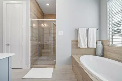 8411 Hempstead Road #A, Houston, TX 77008 - Photo 24