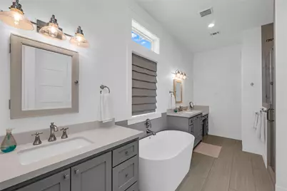 11614 Beachside, Galveston, TX 77554 - Photo 18