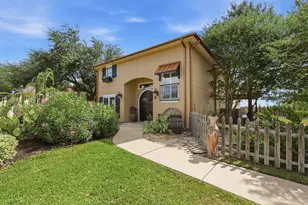 301 Stone Hill Dr, Brenham, TX 77833 - Photo 1