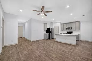 711 Boer Plns Dr, Rosharon, TX 77583 - Photo 2