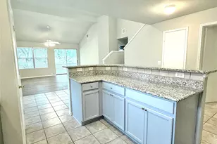 10214 E Summit Canyon Dr, Houston, TX 77095 - Photo 2