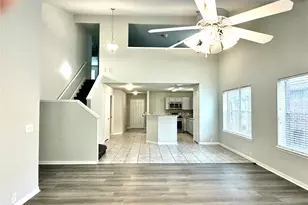 10214 E Summit Canyon Dr, Houston, TX 77095 - Photo 10