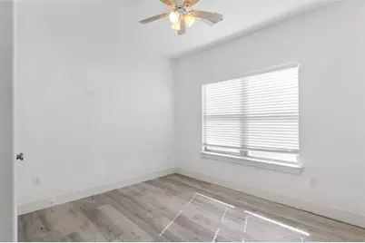 7225 Kassarine Pass #A, Houston, TX 77033 - Photo 8