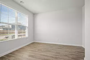 8126 Coral Dr, Texas City, TX 77591 - Photo 4