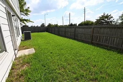 8811 Baskove Drive, Houston, TX 77088 - Photo 14