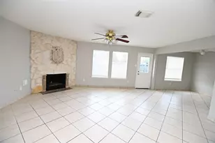 8811 Baskove Dr, Houston, TX 77088 - Photo 2