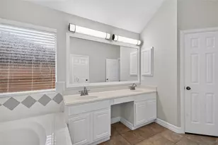 6706 Paigetree Ln, Pearland, TX 77584 - Photo 34