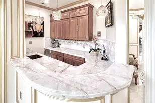 9105 Memorial Dr, Houston, TX 77024 - Photo 10