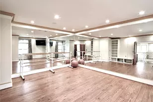 9105 Memorial Dr, Houston, TX 77024 - Photo 28