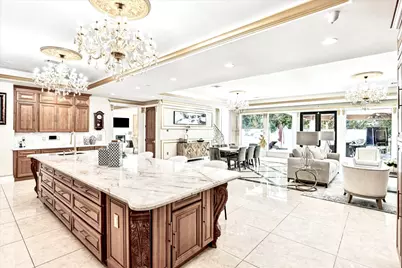 9105 Memorial Drive, Houston, TX 77024 - Photo 16