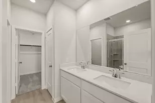 310 Long Br Dr, Dayton, TX 77535 - Photo 18
